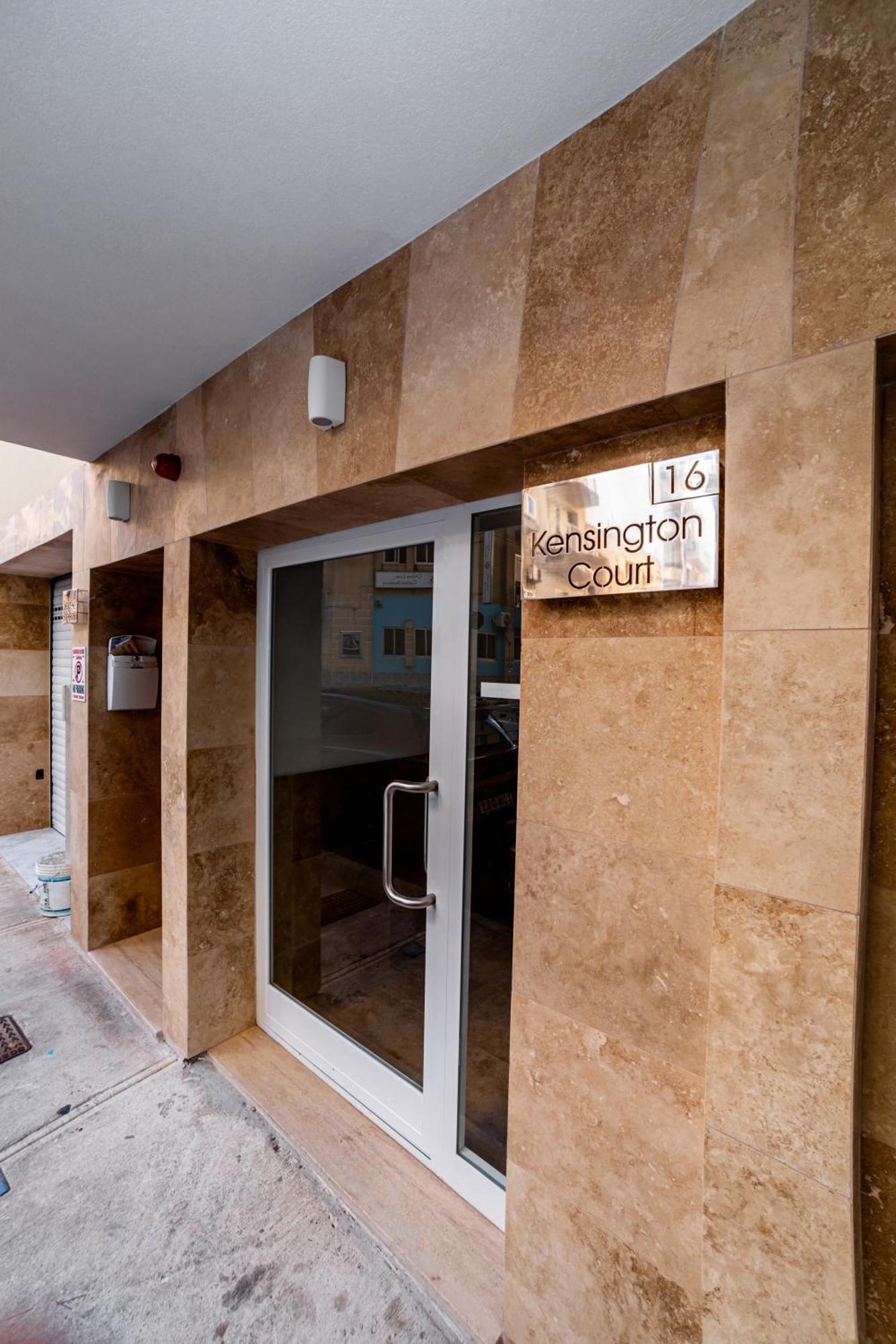 Sea Breeze, Spacious 2-Bedroom Lux Seaside Apartments San Pawl il-Baħar Eksteriør bilde