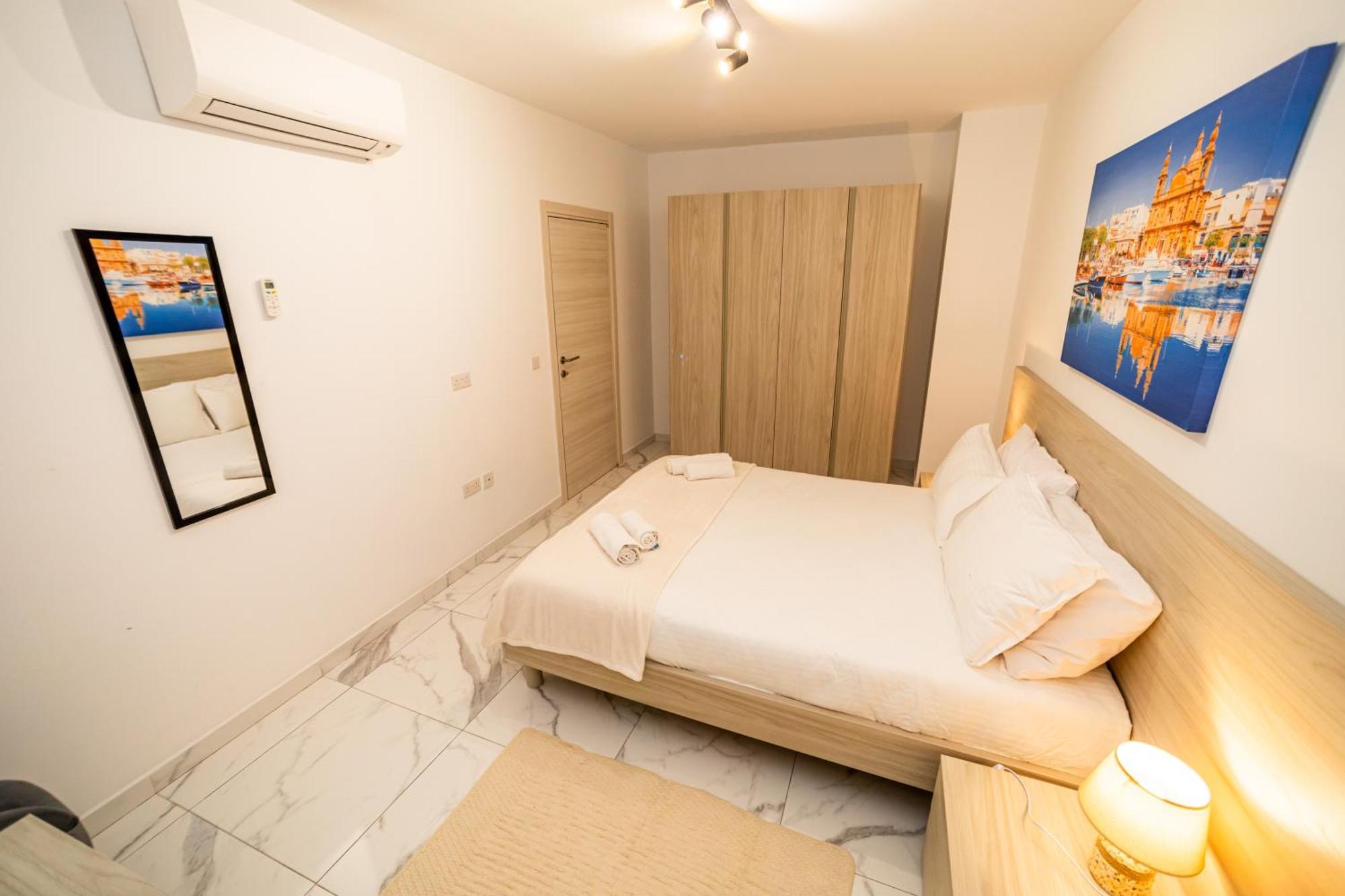 Sea Breeze, Spacious 2-Bedroom Lux Seaside Apartments San Pawl il-Baħar Eksteriør bilde